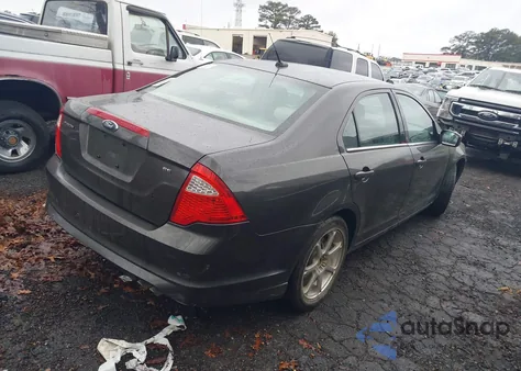 2010 Ford Fusion Se z USA, uszkodzony, nr VIN 3FAHP0HA1AR291143